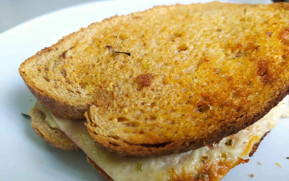 Misto Quente no Pão Integral na Airfryer