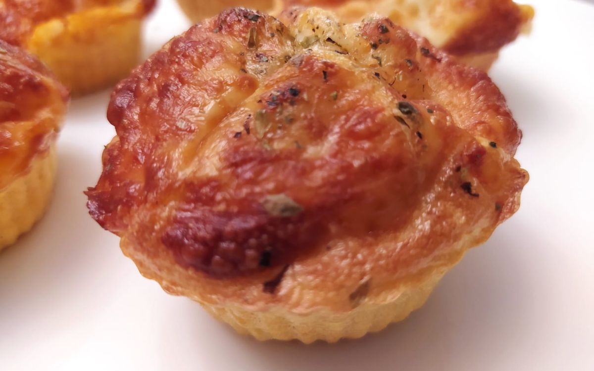 bolinho de frango com massa de tapioca na airfryer