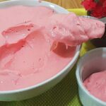 mousse de morango com tang