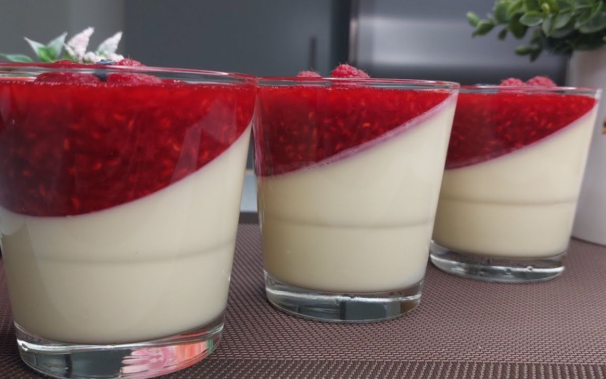 Panna Cotta com Frutas Vermelhas